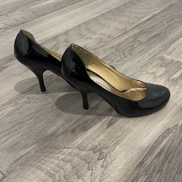 Black Chinese Laundry heel size 8 - Picture 3 of 3